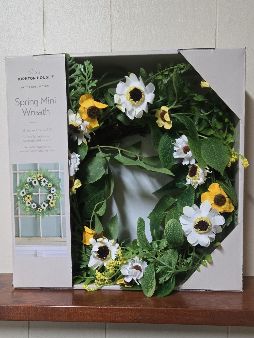 Kirkton House White & Yellow Spring Mini Wreath